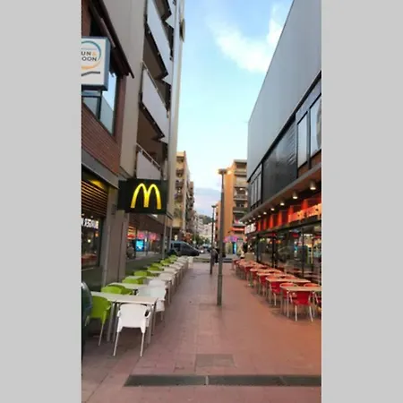 Апартаменты Lloret Beach *