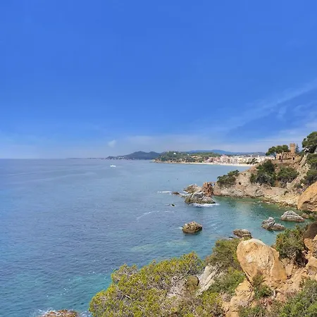 Апартаменты Lloret Beach